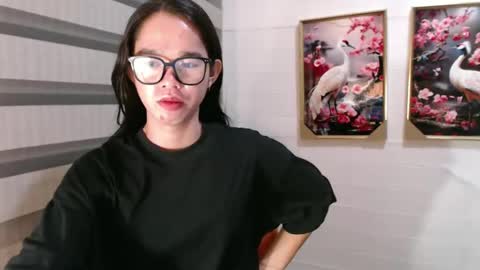 yourtinybunny online show from March 2025 12:15:01 PM