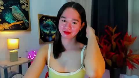 yourtinybunny online show from November 2025 04:09:02 PM