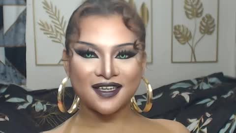Snapshot of yourtrannyqueenxxx chatting on May 2026 11:24:02 PM Anastacia Grey online show from May 2026 11:24:02 PM