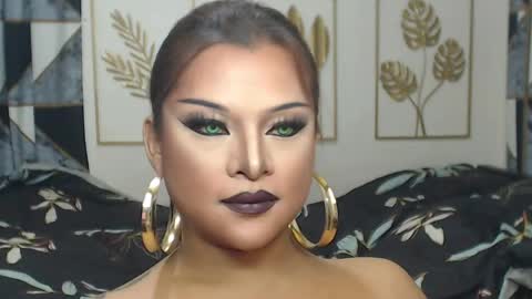 Snapshot of yourtrannyqueenxxx chatting on May 2026 01:56:01 AM Anastacia Grey online show from May 2026 01:56:01 AM