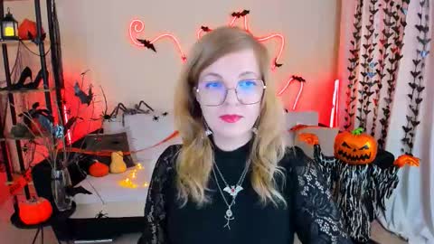 Alice online show from October 2025 10:58:02 AM