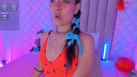 Val online show from October 2025 03:51:02 AM