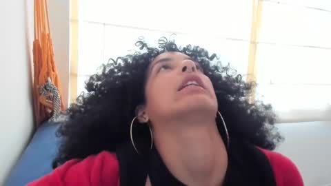 Snapshot of youwishtobeme chatting on February 2025 09:27:02 PM elizabeth ju online show from February 2025 09:27:02 PM