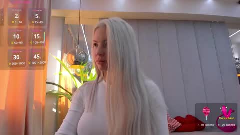 Crazy P online show from November 2025 06:59:02 AM