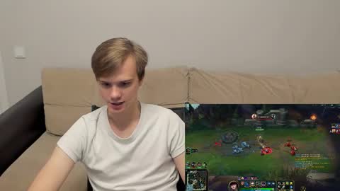 Yue Lang and Samm online show from November 2025 03:19:02 PM