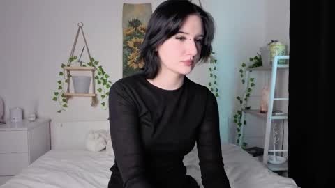 Ellie online show from March 2026 08:32:02 AM