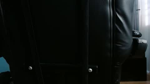 yukikawaiii online show from April 2026 04:30:01 AM