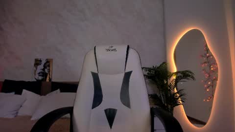 Yuki online show from June 2026 01:24:02 PM