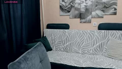 YukiShine online show from April 2026 11:27:01 AM