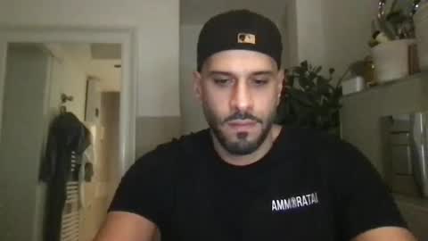 Snapshot of yul53 chatting on October 2025 05:43:02 PM yul53 online show from October 2025 05:43:02 PM