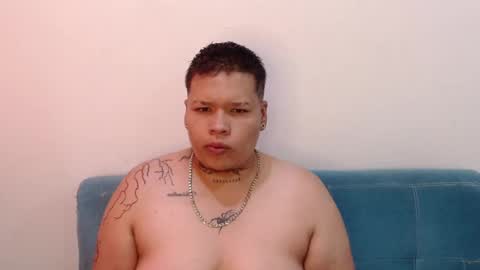 yul and val couple online show from October 2025 10:07:02 PM