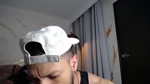 yulian 2811 online show from November 2025 01:40:01 AM