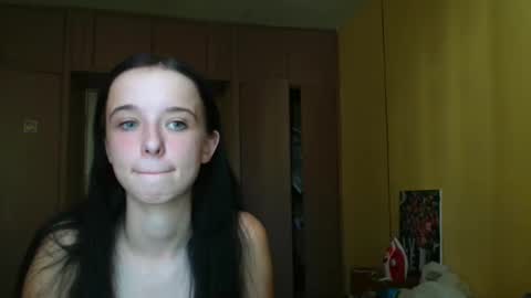 Snapshot of yuliastar chatting on September 2025 02:49:02 PM Yuliia online show from September 2025 02:49:02 PM