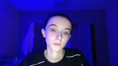 Yuliia online show from November 2025 06:24:02 AM