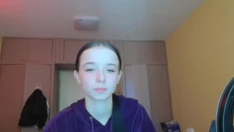 Yuliia online show from April 2026 08:39:01 AM