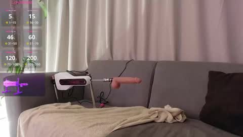 yuliethpetite online show from October 2025 11:44:02 AM