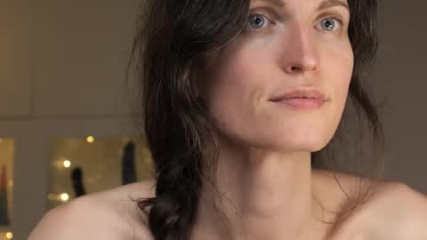 yulla dao online show from February 2025 07:58:02 PM