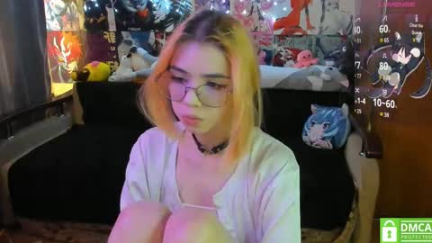 Snapshot of yumiko_uwu chatting on March 2025 10:04:01 AM Yumeko online show from March 2025 10:04:01 AM