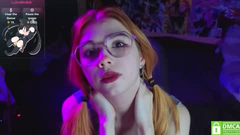 Snapshot of yumiko_uwu chatting on September 2025 05:15:02 PM Yumeko online show from September 2025 05:15:02 PM