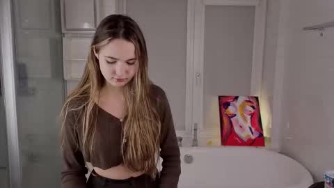 Emily online show from February 2026 04:05:02 PM