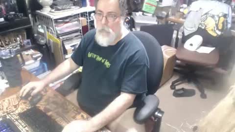 yummyflguy online show from May 2026 06:25:01 PM