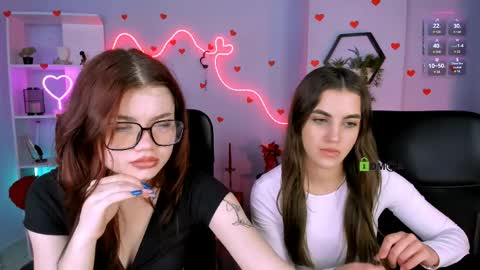 Snapshot of yuna_kim_ chatting on April 2026 01:41:01 PM Yuna online show from April 2026 01:41:01 PM