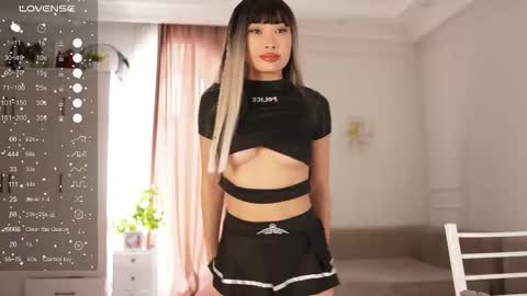 yuna_leen online show from October 2025 06:13:02 AM