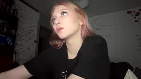 yunarosee online show from January 2026 04:09:01 PM