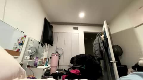 BbyTSSLut online show from February 2026 03:04:02 AM