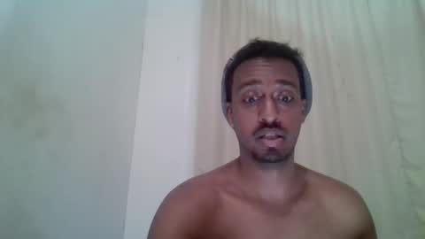 Snapshot of yungma chatting on December 2024 03:21:02 AM yungswade online show from December 2024 03:21:02 AM