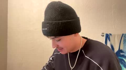 yungstudbev online show from December 2024 11:33:02 PM