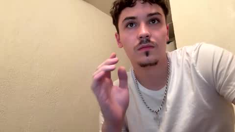 yungstudbev online show from September 2025 04:02:02 AM