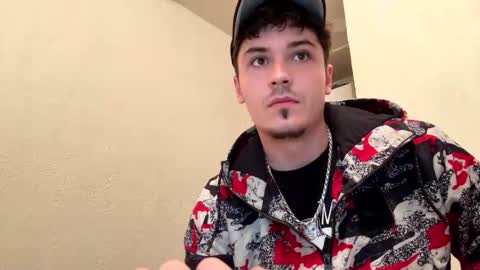 yungstudbev online show from September 2025 03:40:01 AM