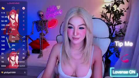 Snapshot of yurasiand0ll chatting on October 2025 01:37:02 AM Sasa online show from October 2025 01:37:02 AM