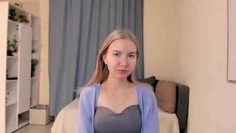 Alesia online show from December 2025 07:28:01 AM