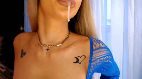 Snapshot of yuukenzi chatting on December 2024 06:49:02 AM Maria online show from December 2024 06:49:02 AM