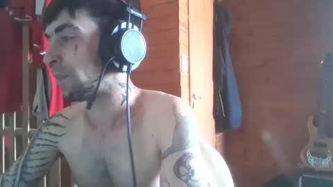 Yuumi online show from November 2025 06:39:01 PM