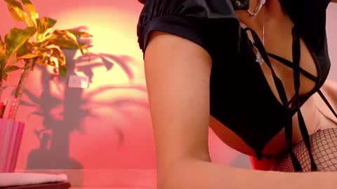 Yuyi Cam online show from July 2026 01:56:01 AM