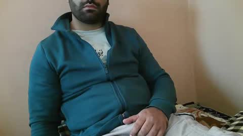 Snapshot of yxxtxxdentyk chatting on October 2025 06:03:02 AM Bi BearXXX online show from October 2025 06:03:02 AM