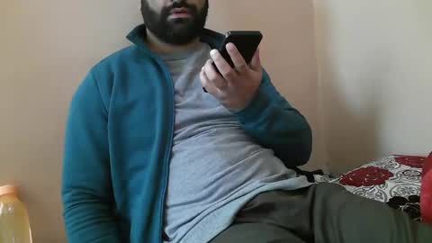 Snapshot of yxxtxxdentyk chatting on November 2025 05:28:02 AM Bi BearXXX online show from November 2025 05:28:02 AM