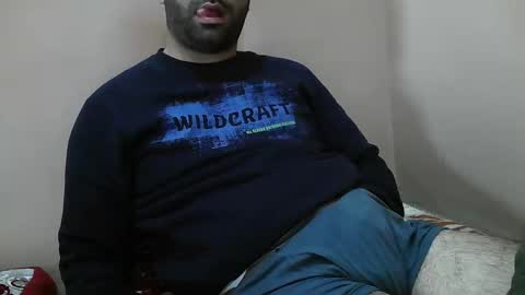 Snapshot of yxxtxxdentyk chatting on January 2026 09:36:01 AM Bi BearXXX online show from January 2026 09:36:01 AM