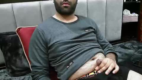 Snapshot of yxxtxxdentyk chatting on February 2026 05:33:01 PM Bi BearXXX online show from February 2026 05:33:01 PM