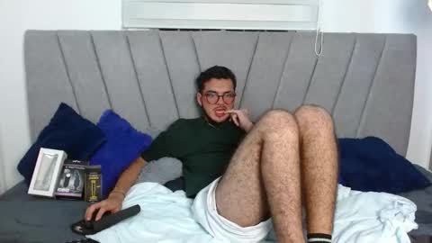 Snapshot of zac_golden chatting on October 2025 06:26:02 AM Zack online show from October 2025 06:26:02 AM