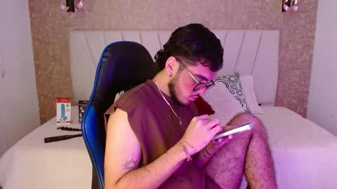 Snapshot of zac_golden chatting on November 2025 06:24:02 AM Zack online show from November 2025 06:24:02 AM