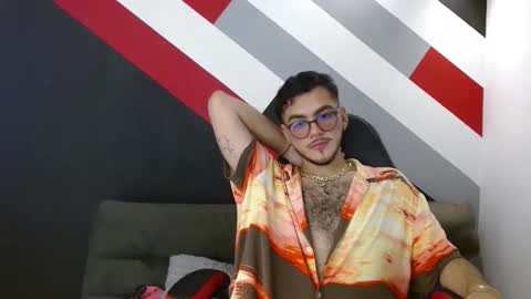 Snapshot of zac_golden chatting on November 2025 07:08:02 PM Zack online show from November 2025 07:08:02 PM