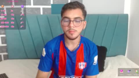 Snapshot of zac_golden chatting on November 2025 11:59:01 PM Zack online show from November 2025 11:59:01 PM