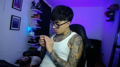 zac_muller1 online show from January 2026 01:16:02 PM