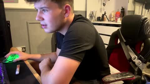 Zachbritboy online show from September 2025 05:58:02 PM
