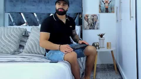 Snapshot of zack_froone chatting on July 2026 01:50:02 PM Richard online show from July 2026 01:50:02 PM