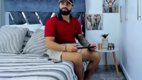 Snapshot of zack_froone chatting on July 2026 01:04:02 PM Richard online show from July 2026 01:04:02 PM